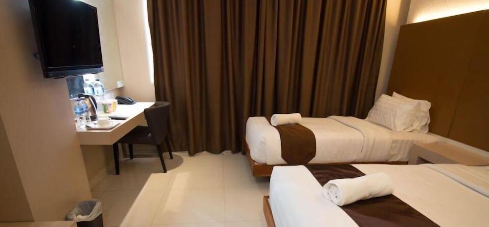 Os Airport Hotel Batam